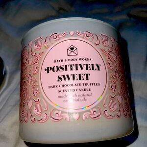 Dark chocolate truffle smell rare